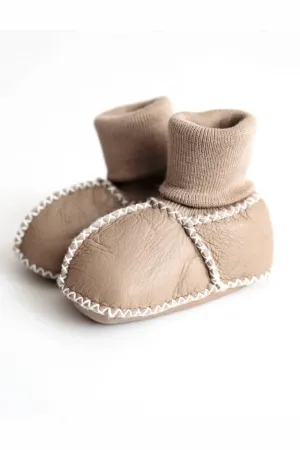baby cozy booties | tan