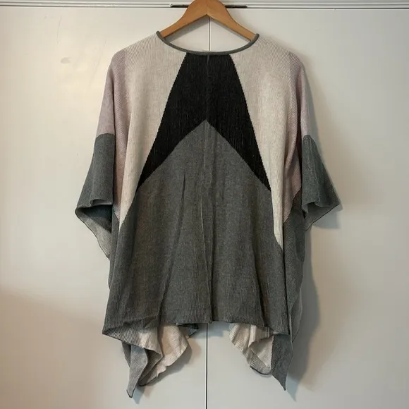 Chico’s Colorblock Zipper Ruana one size