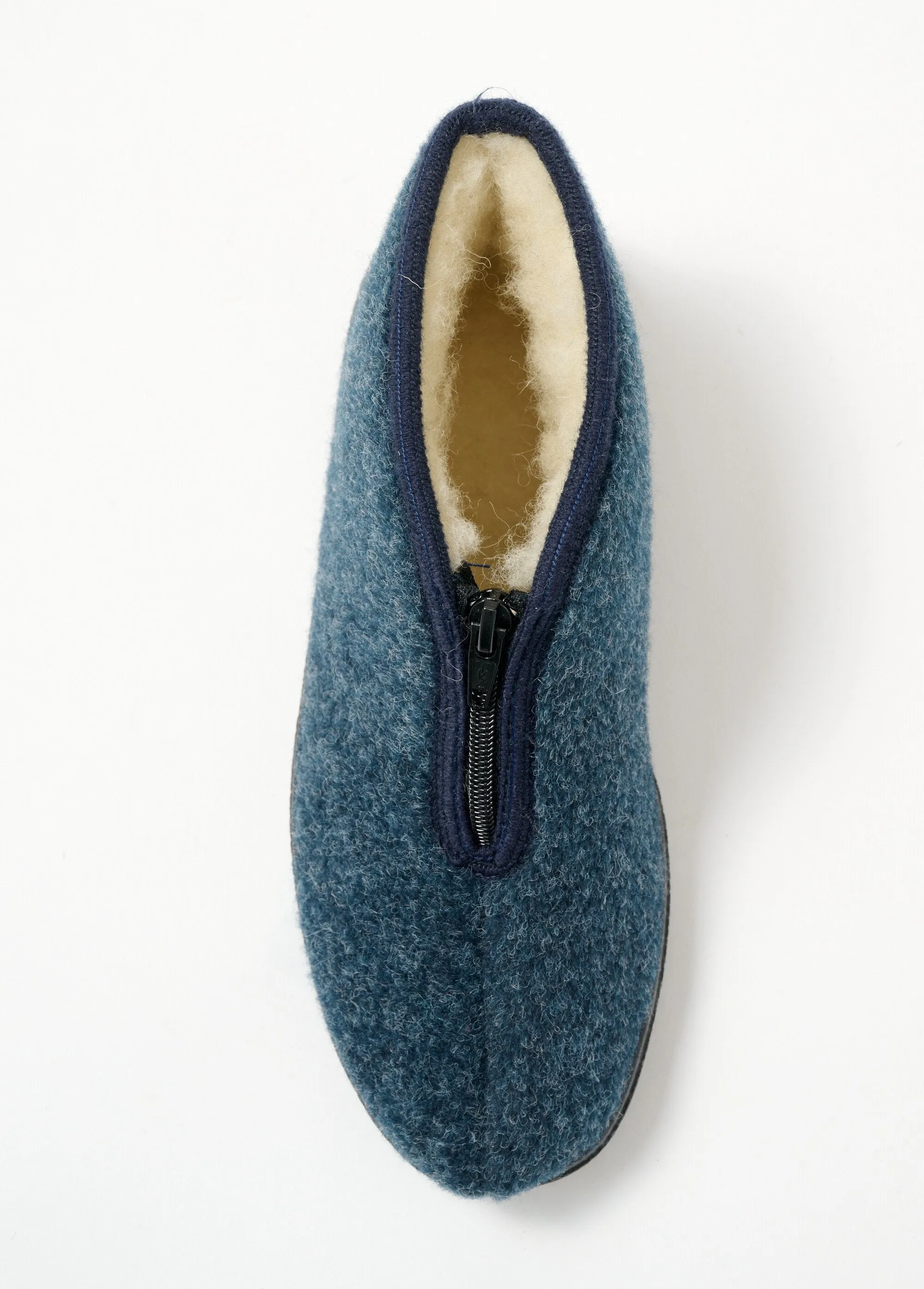 Comfort width zip-up lined slippers