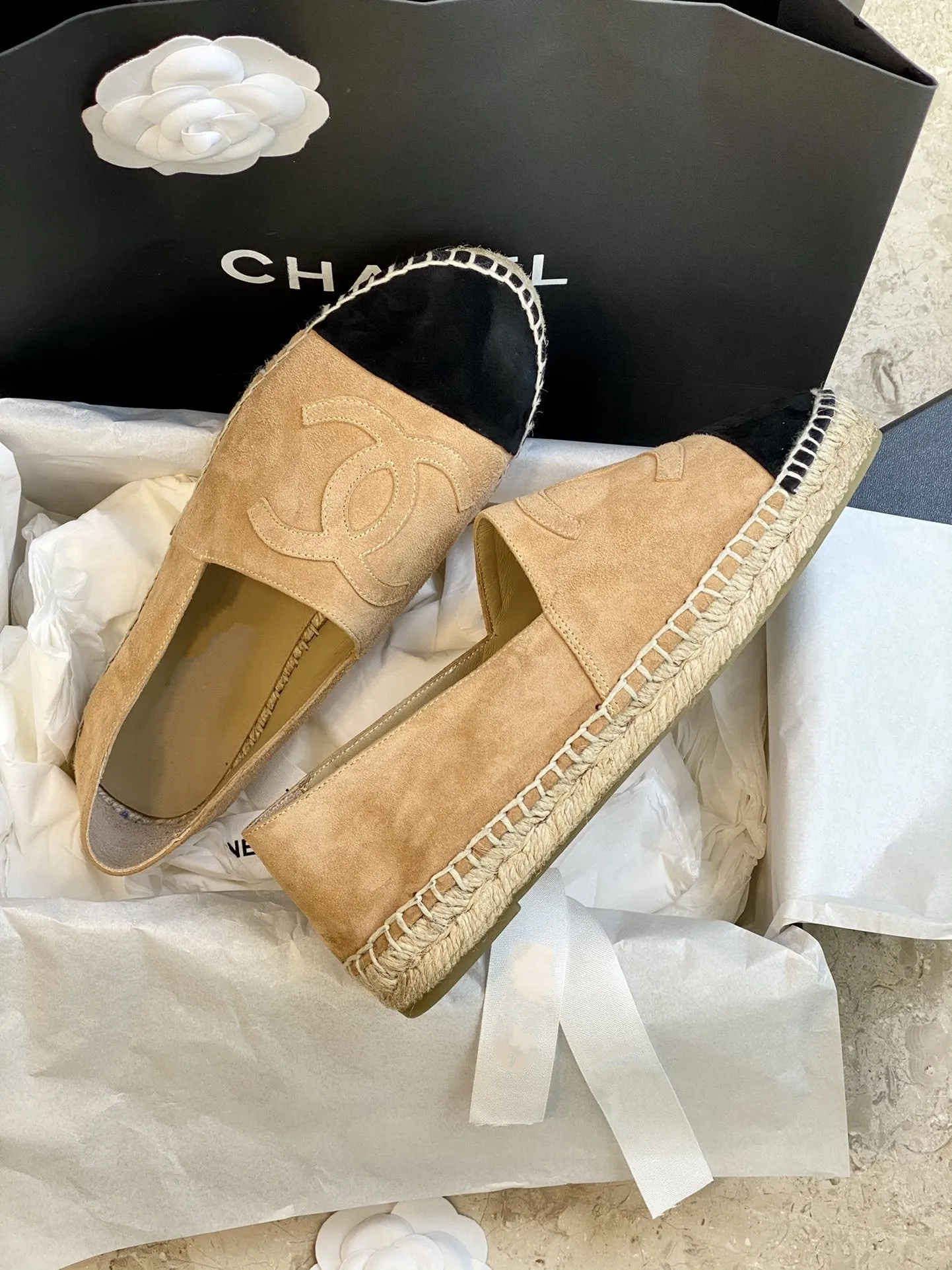 espadrilles beige suede black velvet