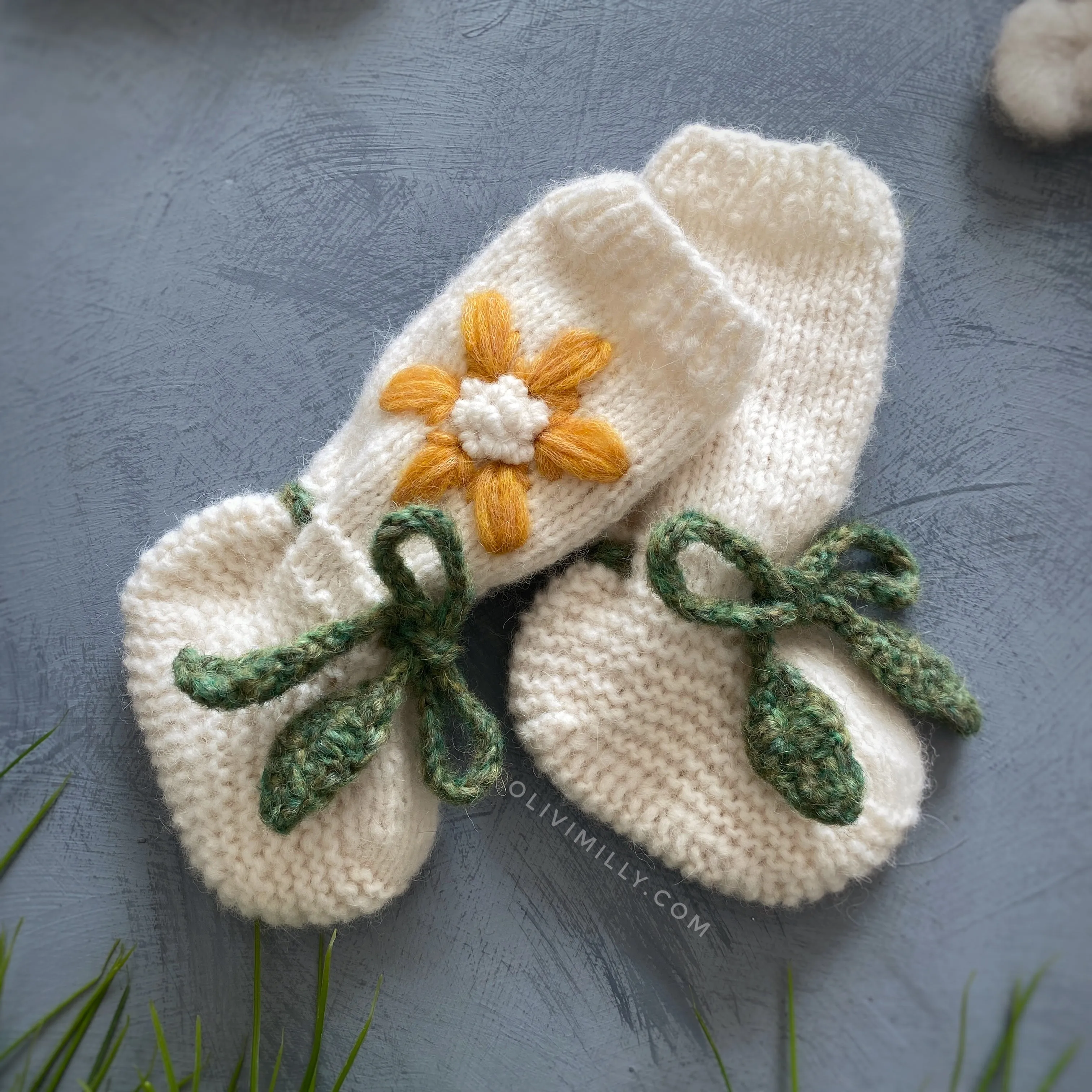 Flower Rain Booties | off white