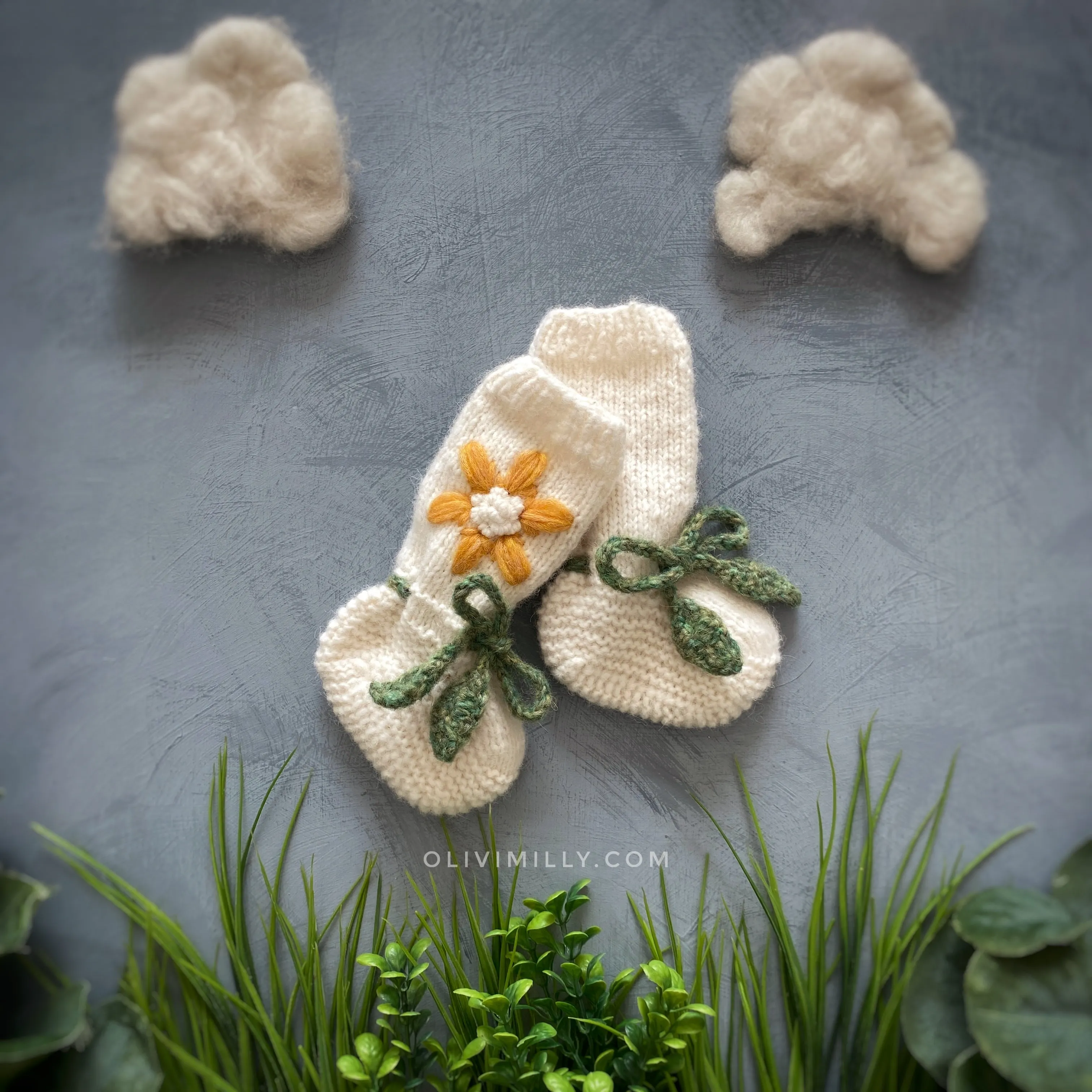 Flower Rain Booties | off white