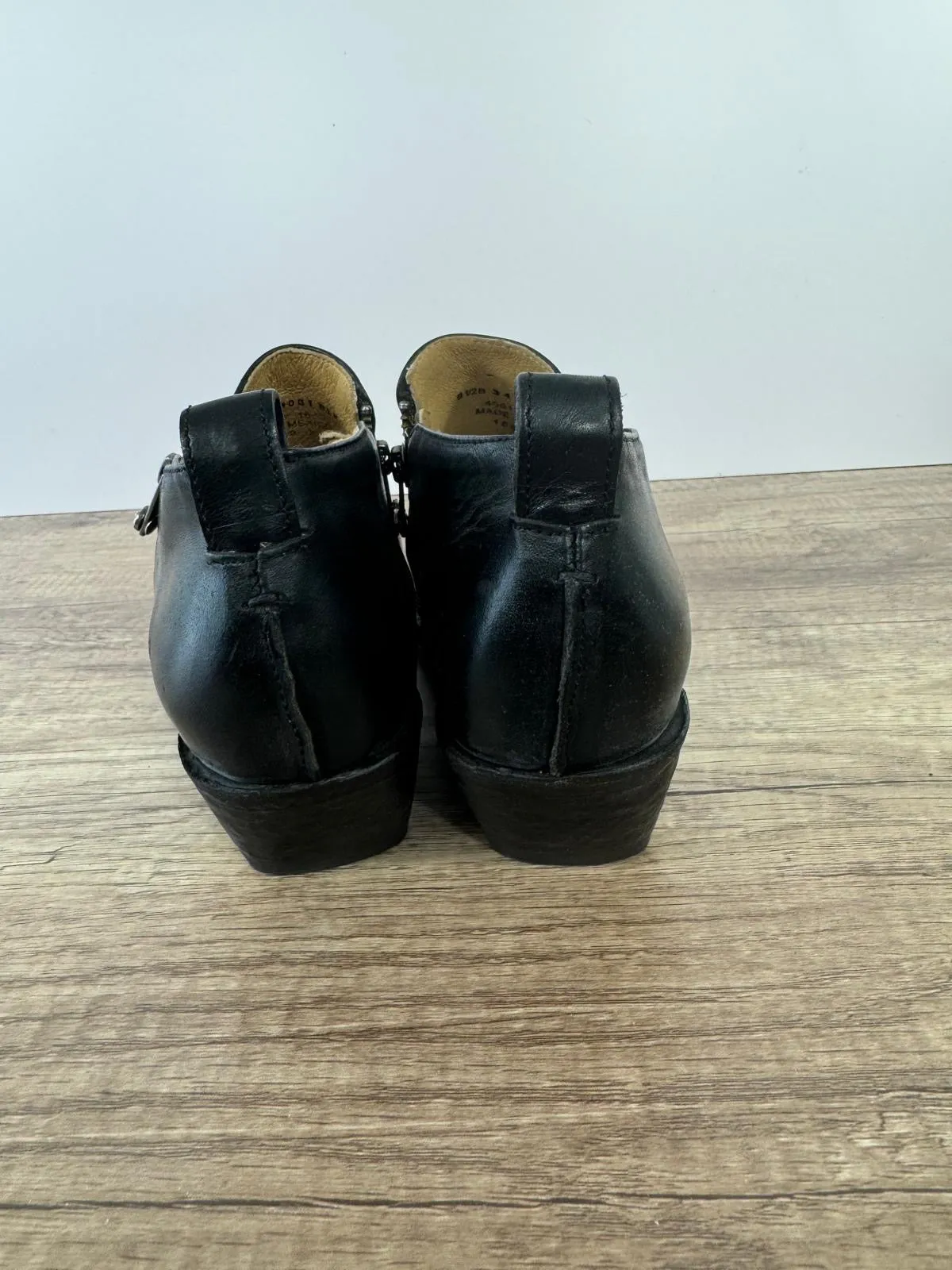 FRYE SACHA MOTO SHOOTIE LEATHER BOOTIES