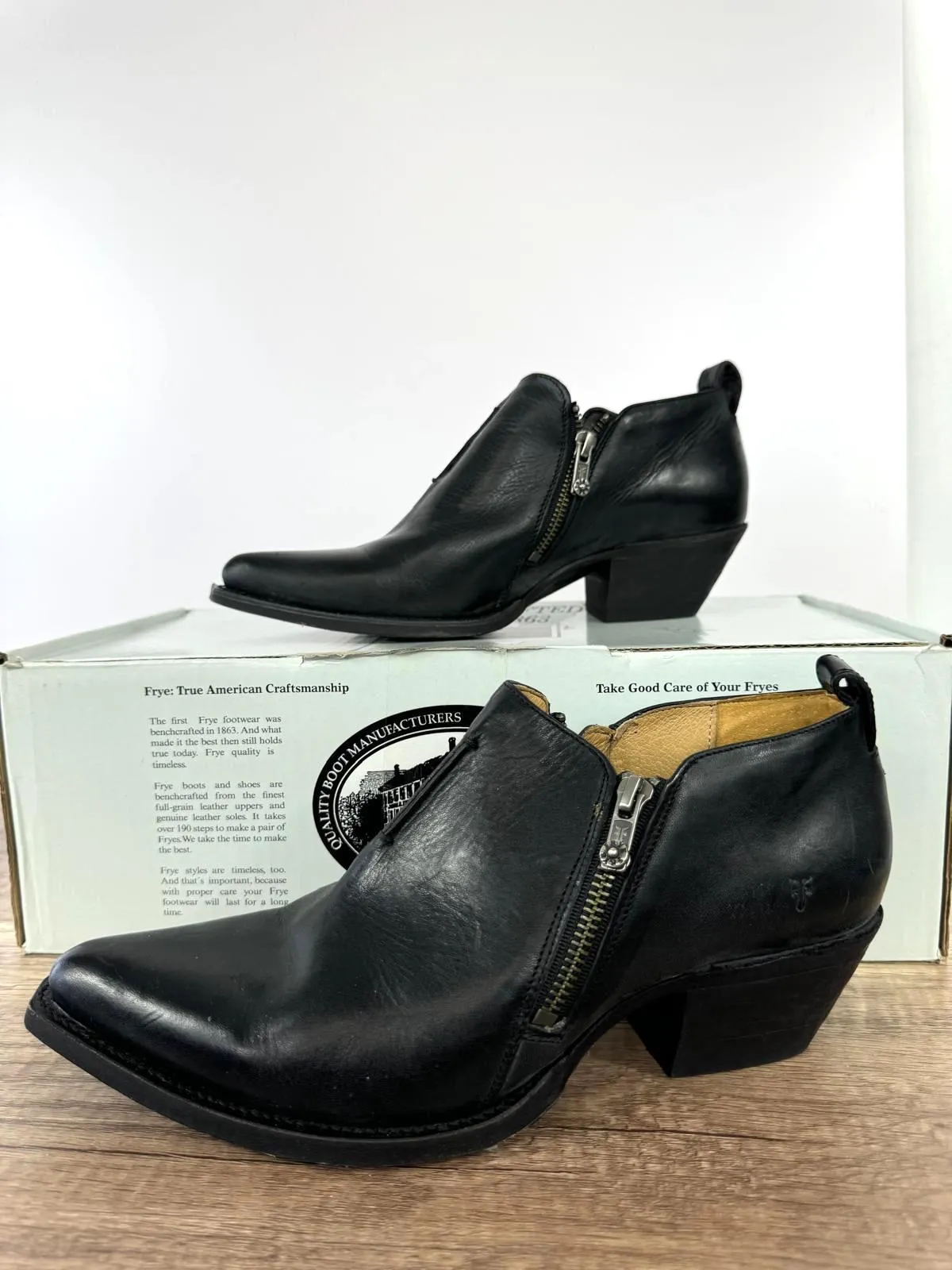 FRYE SACHA MOTO SHOOTIE LEATHER BOOTIES