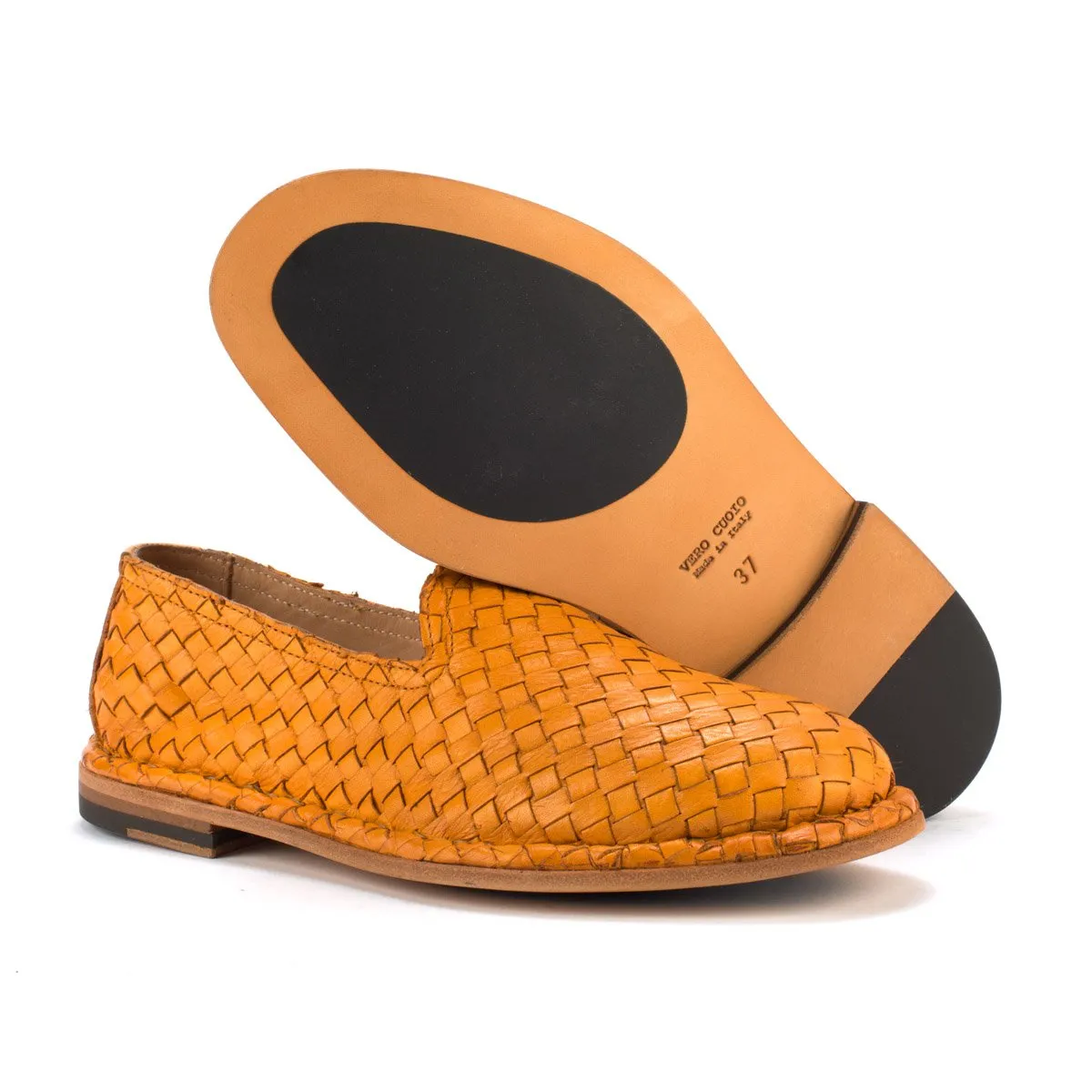 HAND 06 – Woven slippers