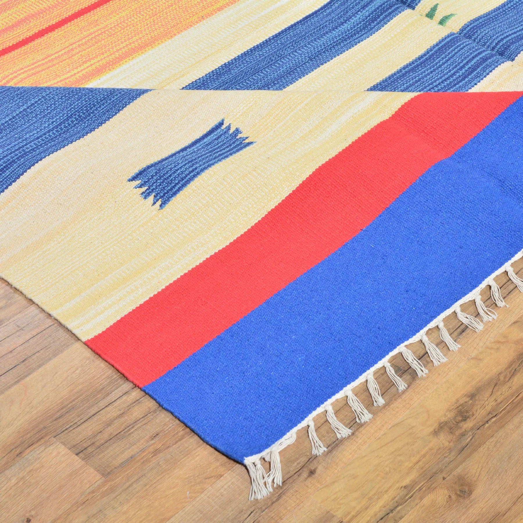Hand-Woven Flatweave Cotton Kilim Southwestern Design Rug (Size 7.9 X 10.0) Cwral-6918