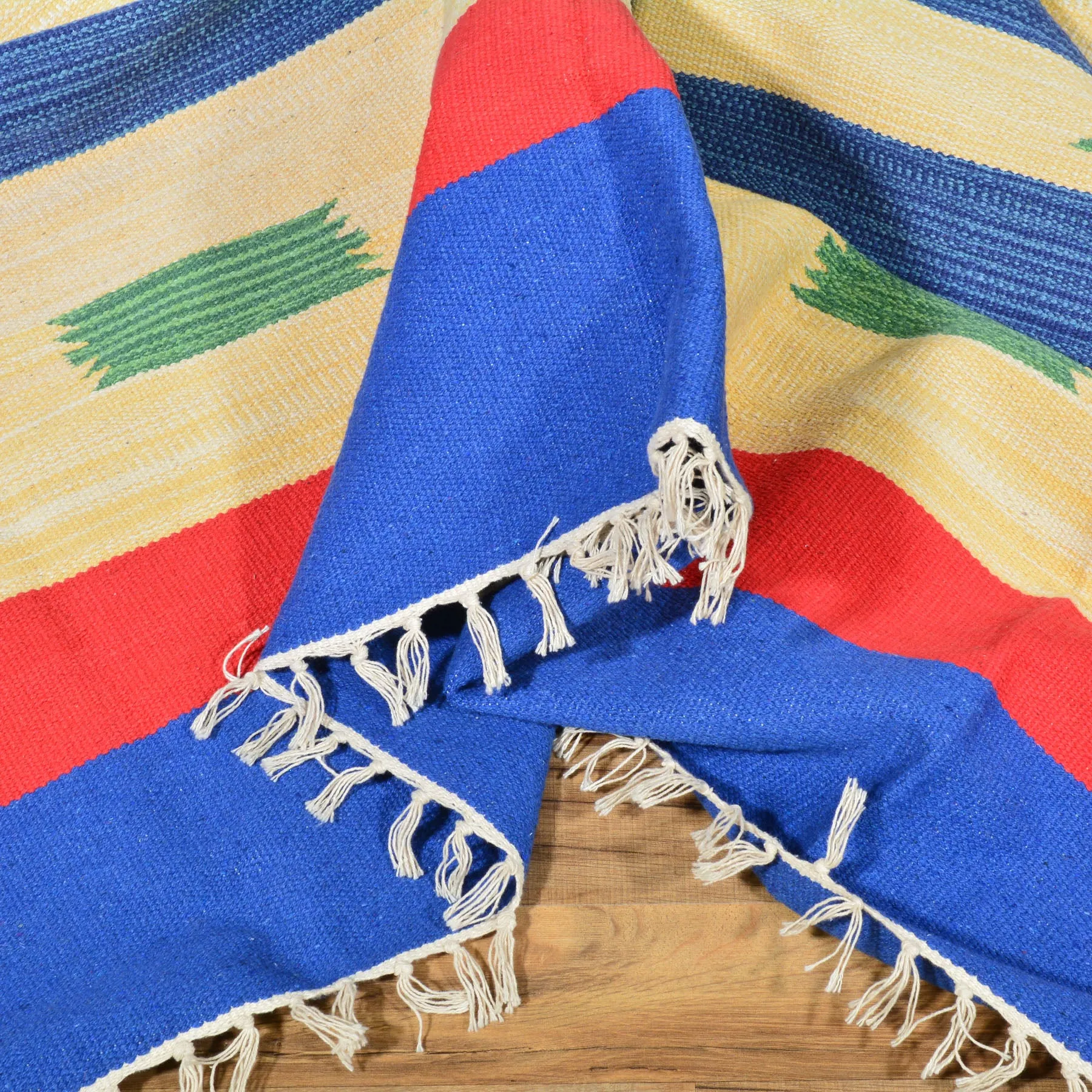 Hand-Woven Flatweave Cotton Kilim Southwestern Design Rug (Size 7.9 X 10.0) Cwral-6918