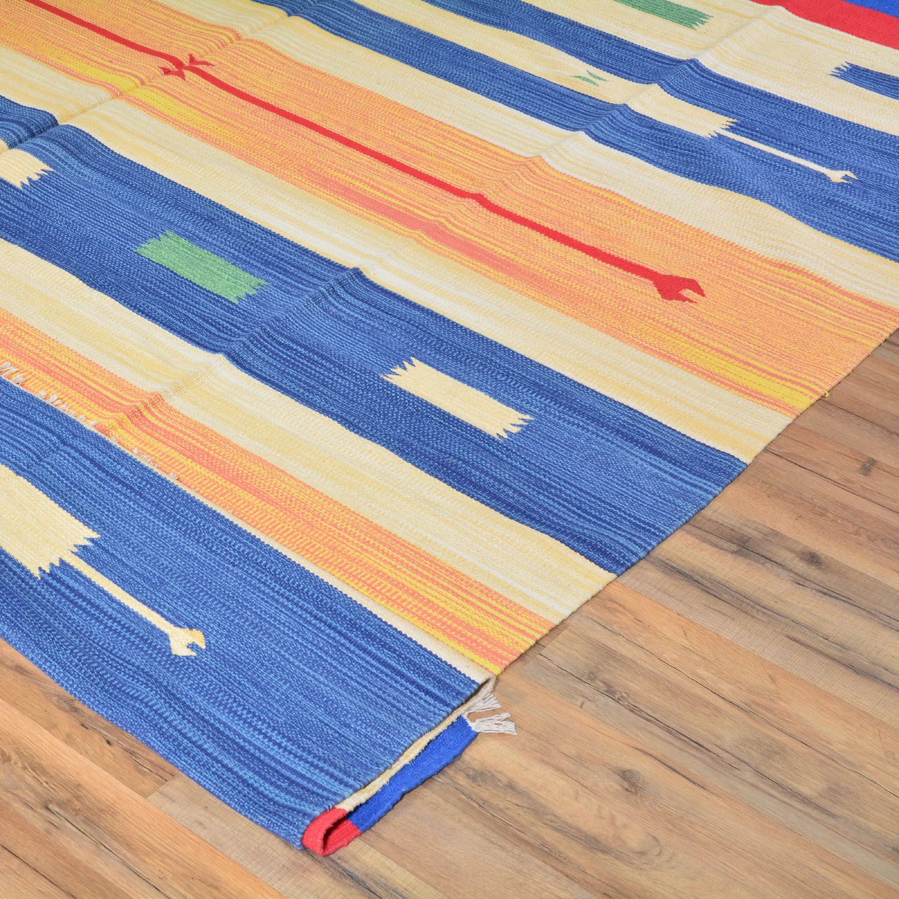 Hand-Woven Flatweave Cotton Kilim Southwestern Design Rug (Size 7.9 X 10.0) Cwral-6918