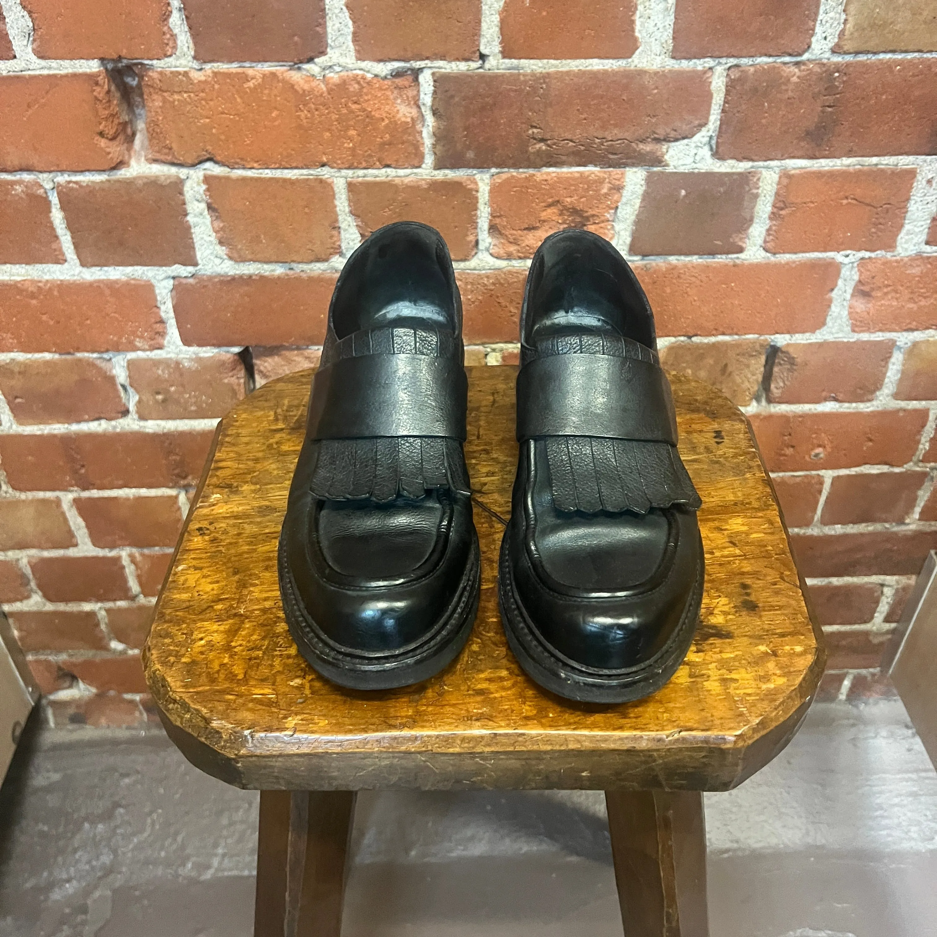 L TUTTLE leather loafers 41