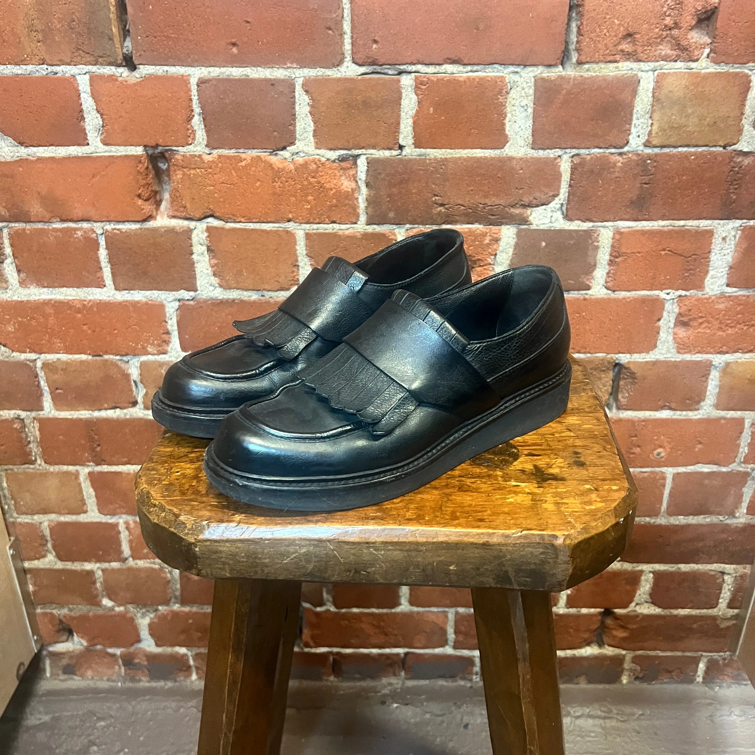 L TUTTLE leather loafers 41