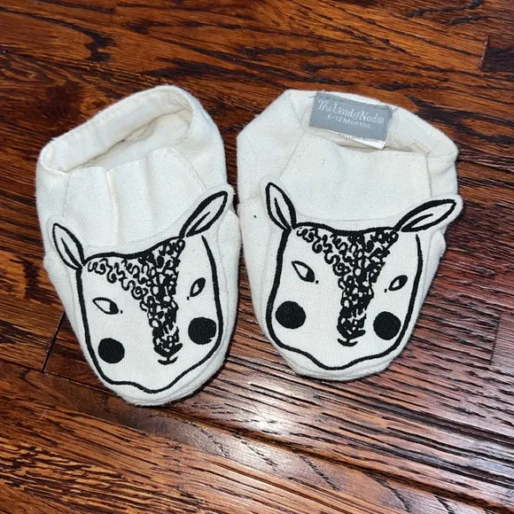Land of Nod Bib and Bootie Bundle