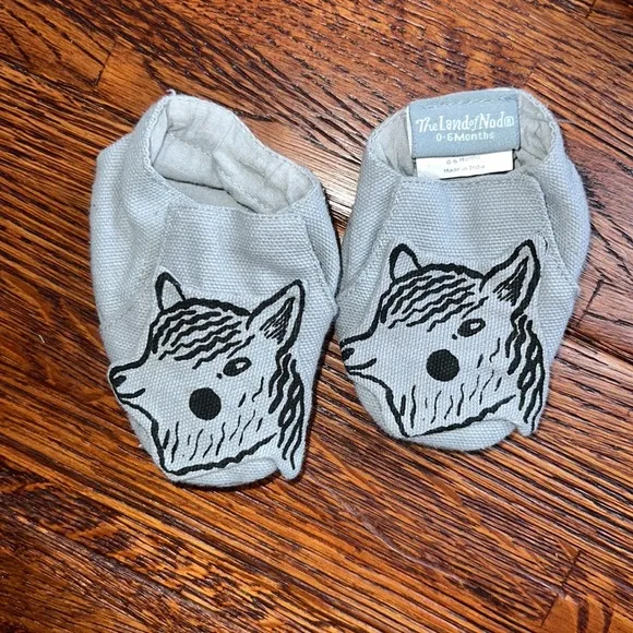 Land of Nod Bib and Bootie Bundle