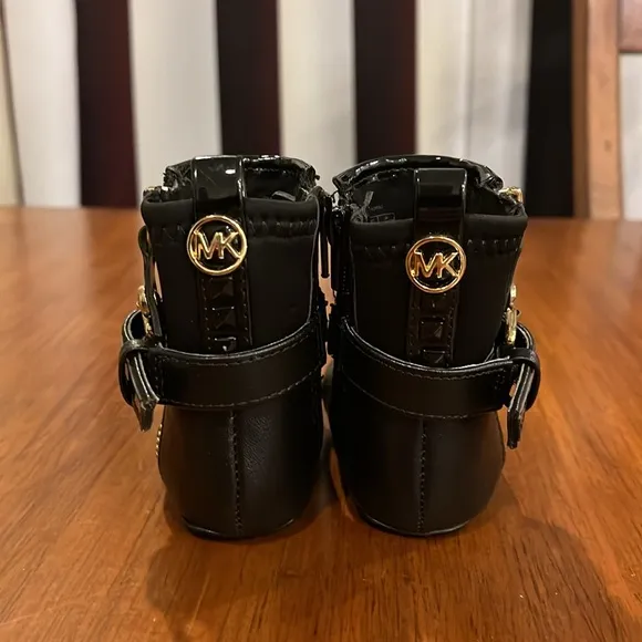 Michael Kors Baby Kendra 2 Crib Booties boots shoes new Girls Infant Size 1