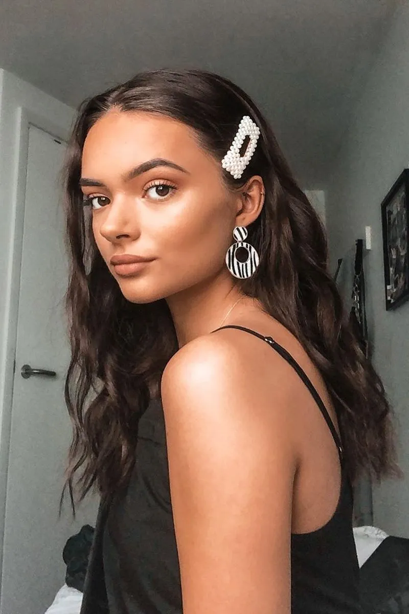 Milk Crystal Hairclip - Haden