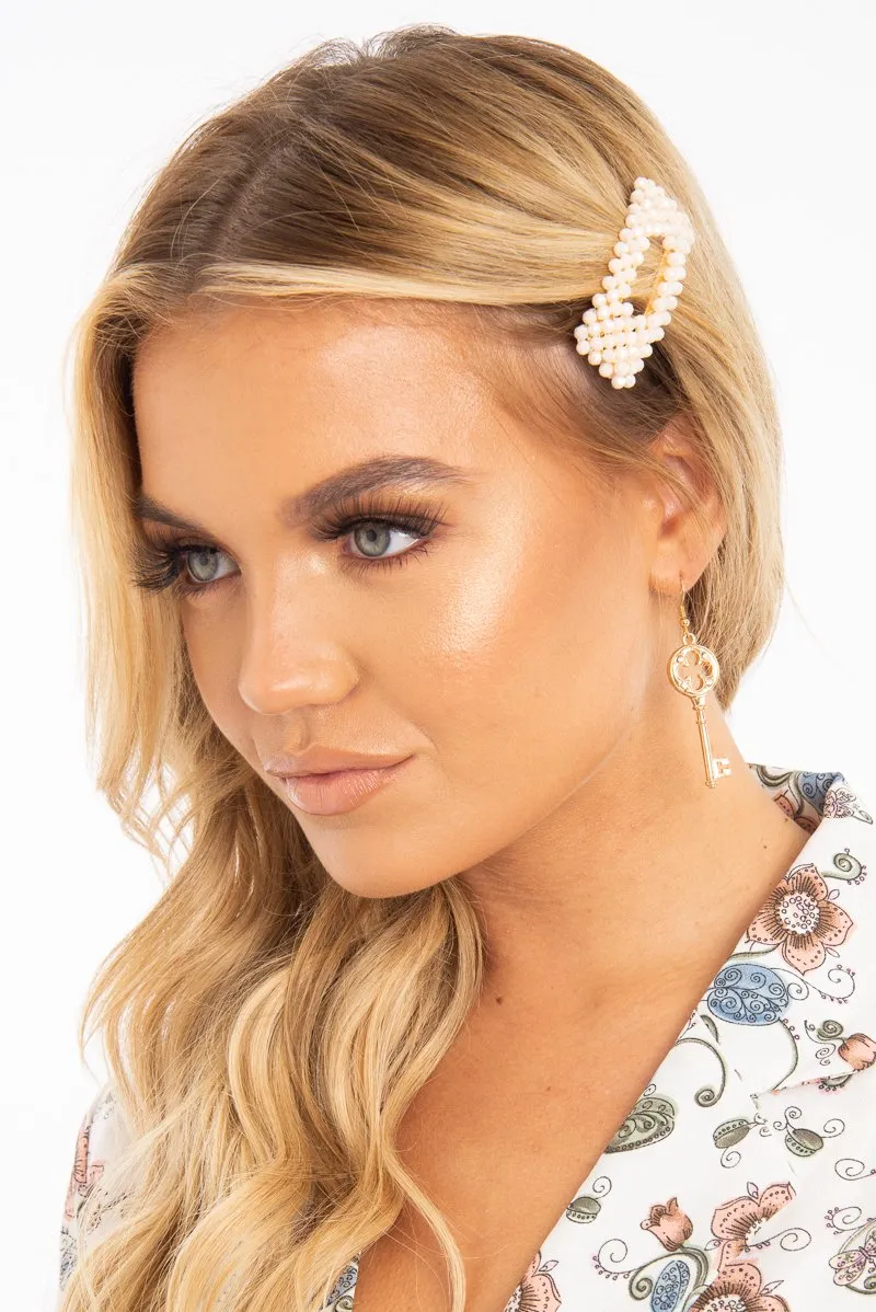 Milk Crystal Hairclip - Haden