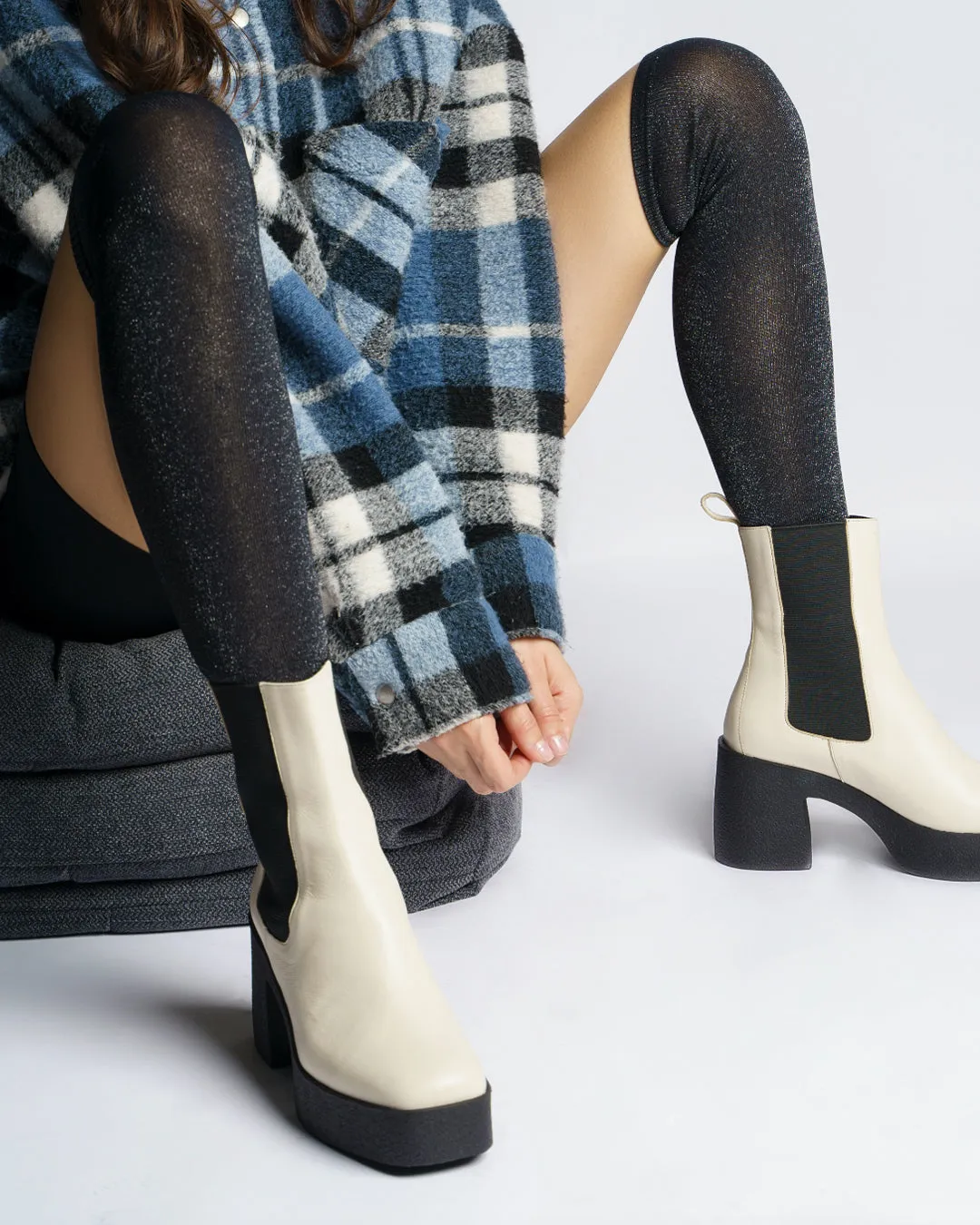 Momo Off White Leather Chelsea Boots