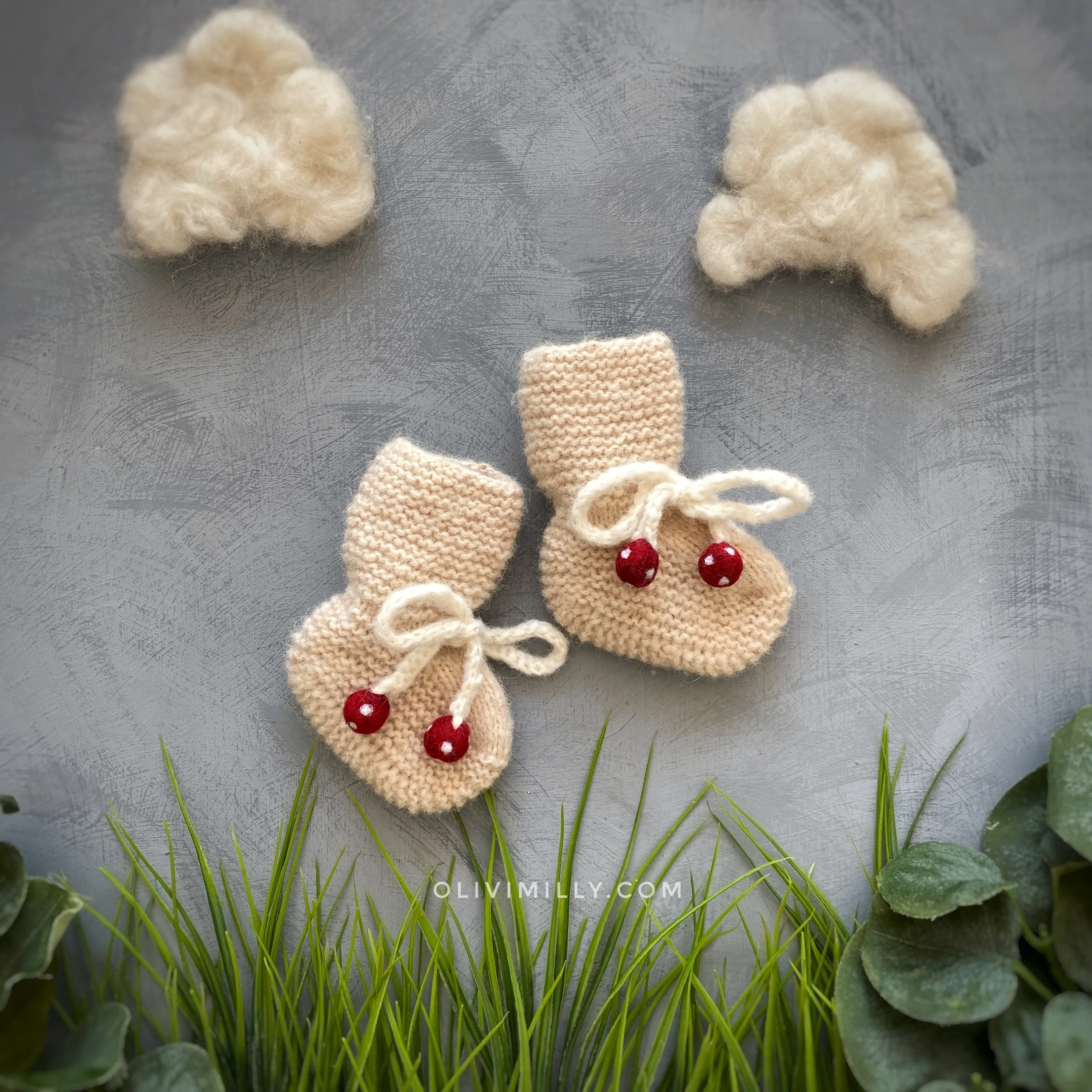 Mushrooms Booties |wheat| in stock (9-12m)
