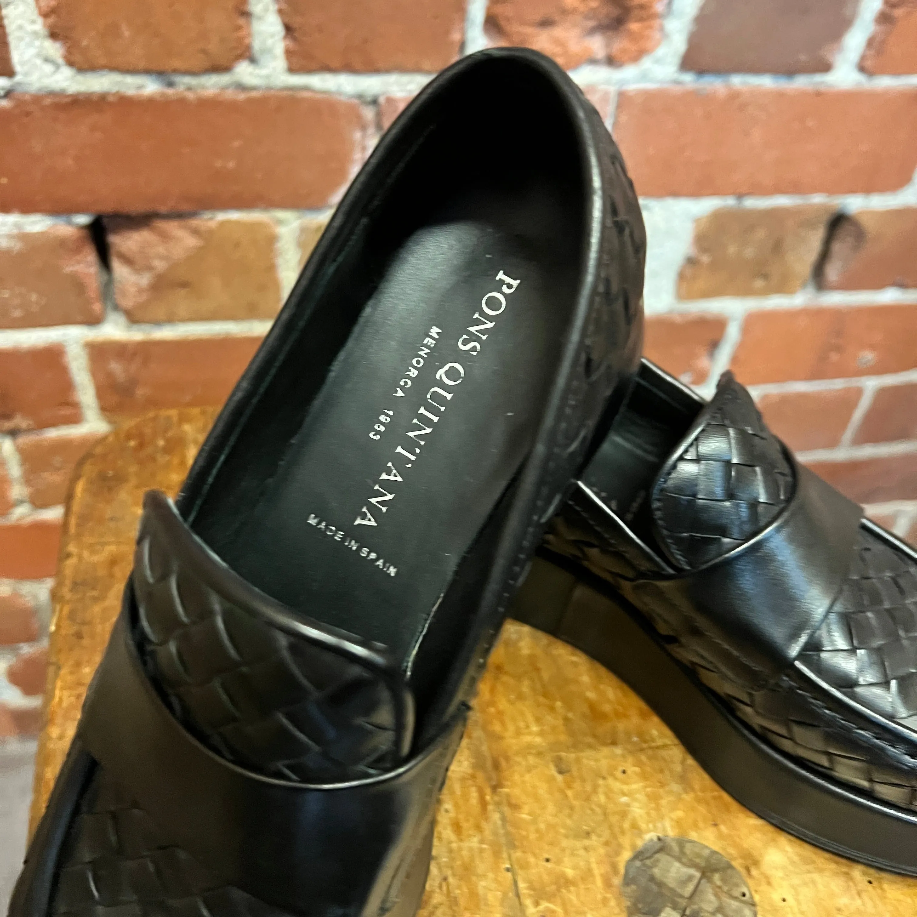 PONS QUINTANA Woven leather loafers 38