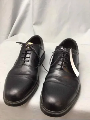 SIZE 11 1/2 CHAPS Ladies SHOES