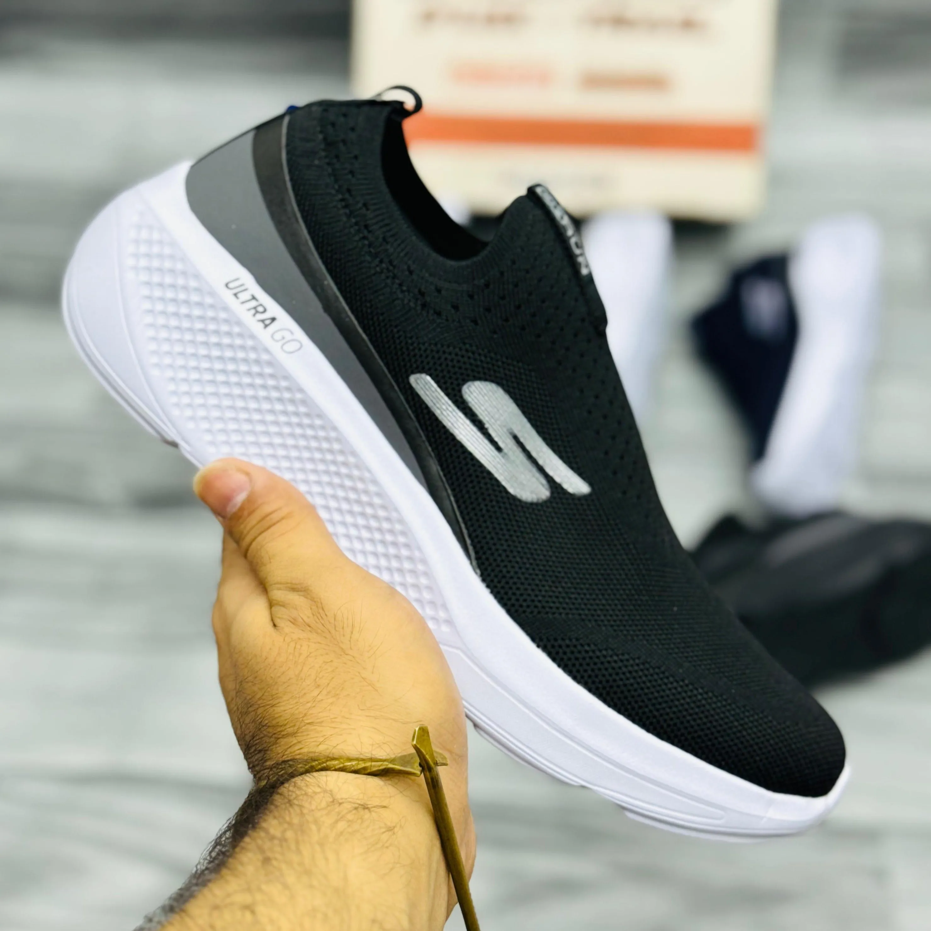 Skechers Ultra Go - Black