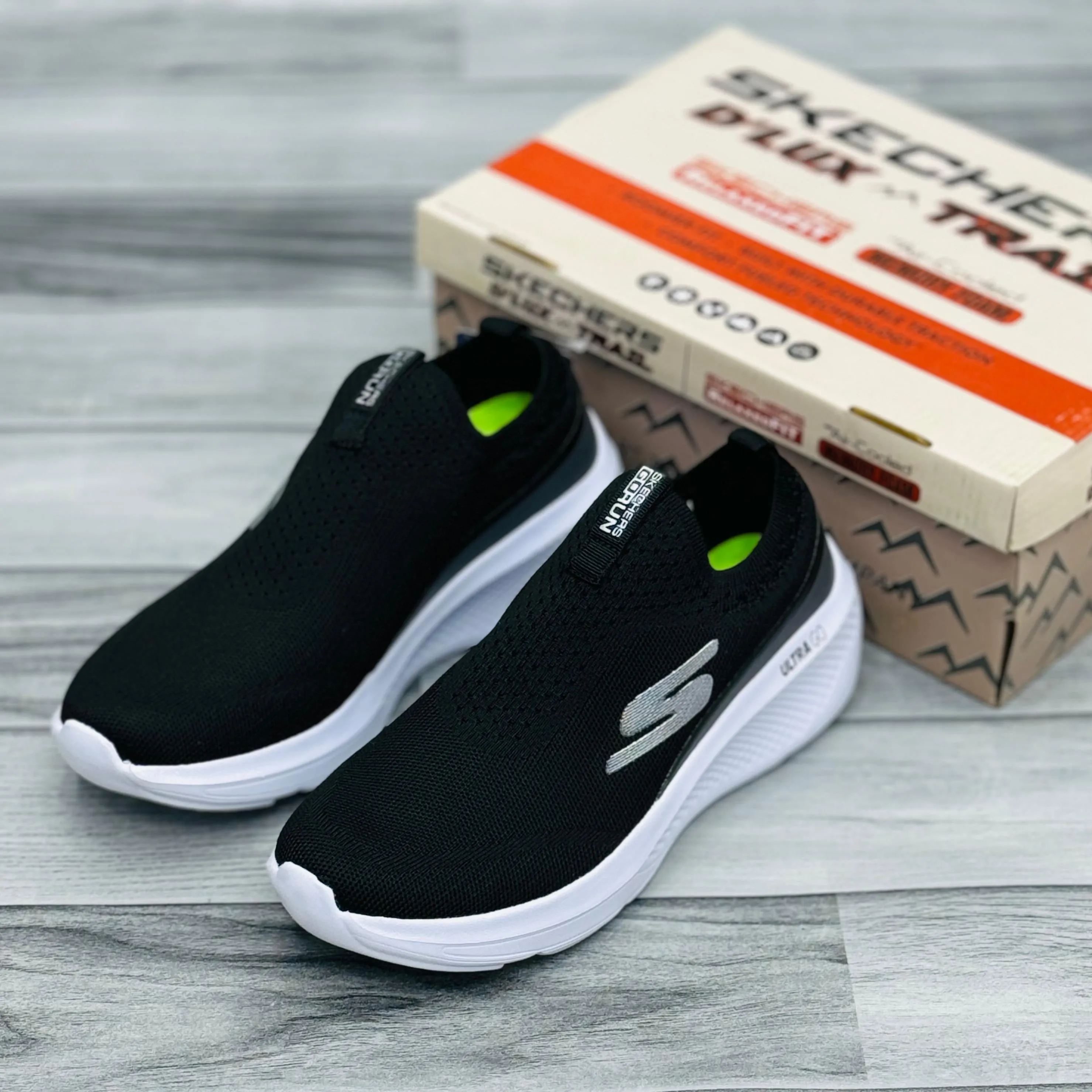 Skechers Ultra Go - Black