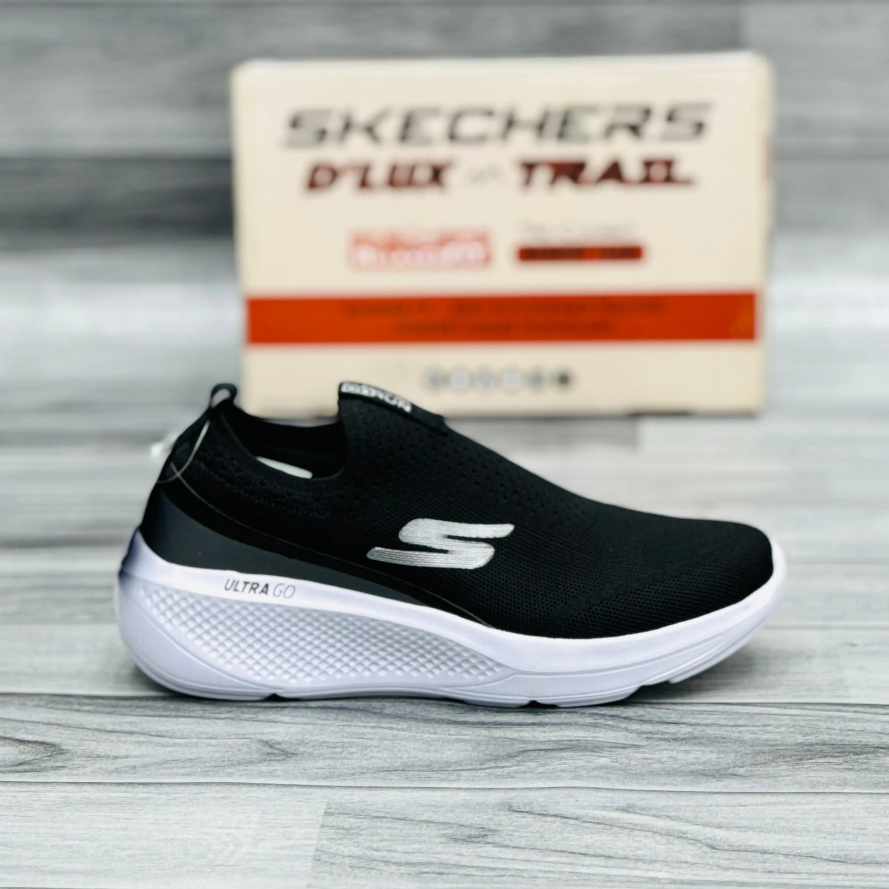 Skechers Ultra Go - Black