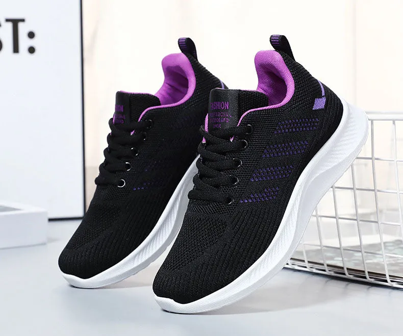 Sporty Women's Trainers Featuring a Circular Pattern Outsole for Comfort