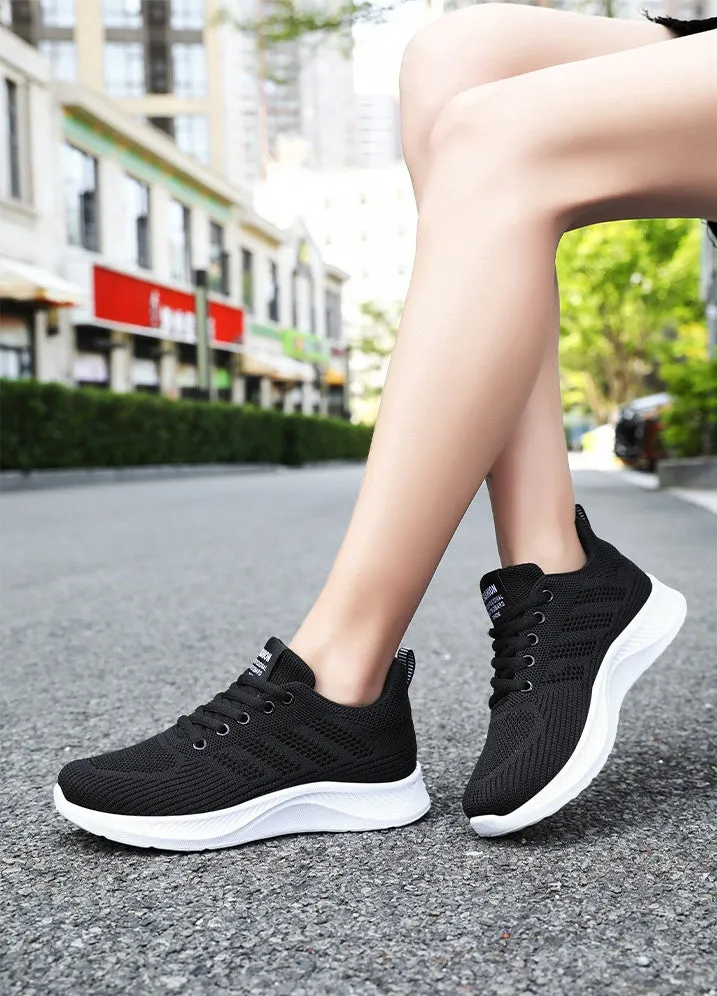 Sporty Women's Trainers Featuring a Circular Pattern Outsole for Comfort