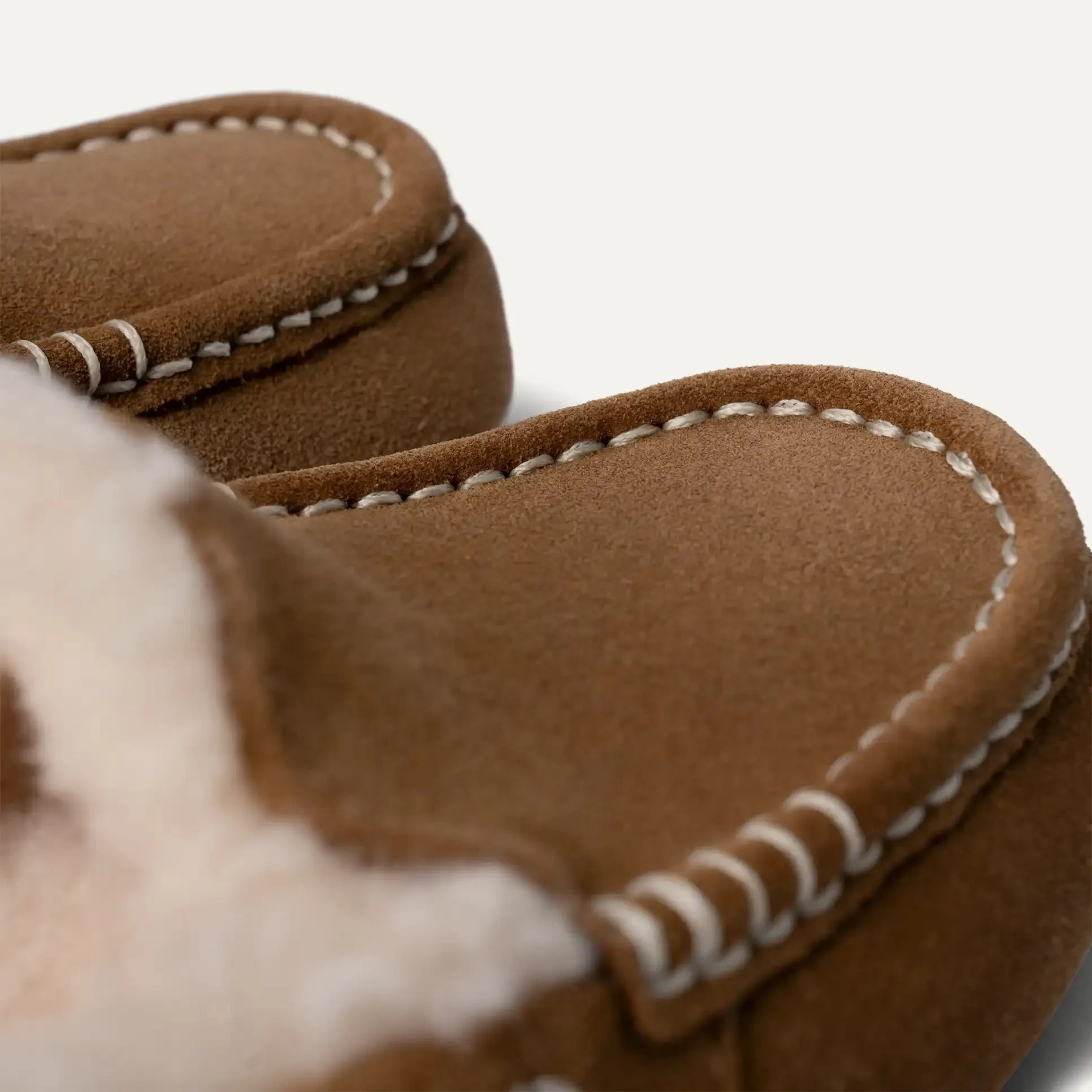 UGG Women's Ansley Slippers - Chestnut