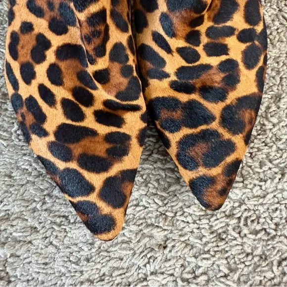 Vince Camuto Leopard Print Genuine Cow Fur Kitten Heel Booties Brown Black 9.5