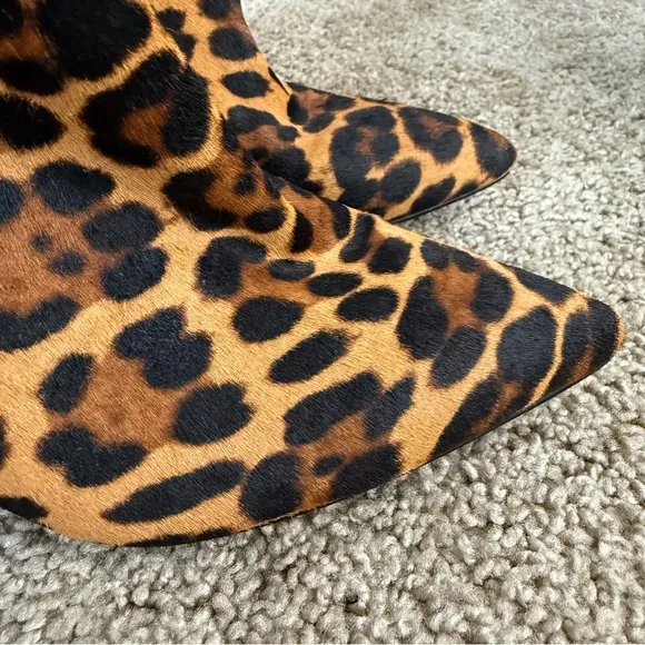 Vince Camuto Leopard Print Genuine Cow Fur Kitten Heel Booties Brown Black 9.5