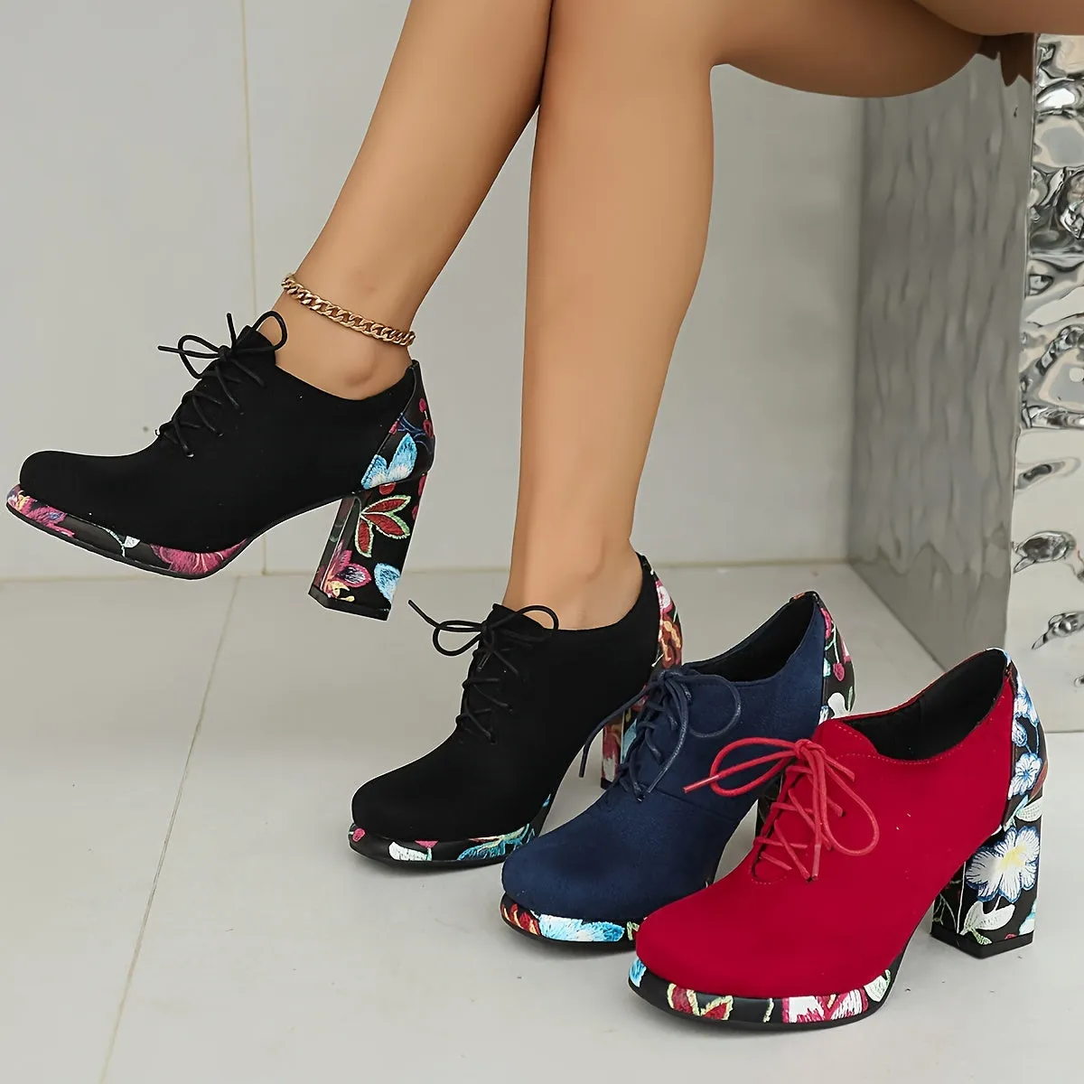 VougeVamp Elegant Chunky Heel Ankle Boots – Lace-Up Waterproof Platform Booties with Round Toe