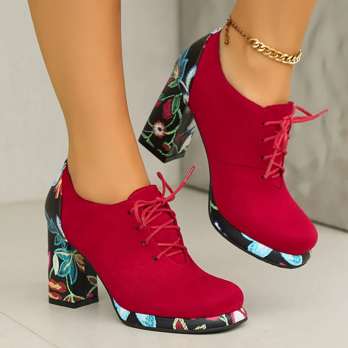 VougeVamp Elegant Chunky Heel Ankle Boots – Lace-Up Waterproof Platform Booties with Round Toe