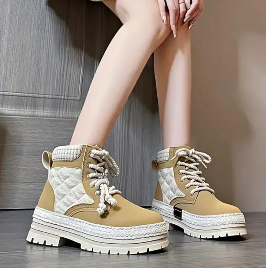Warm and cozy ankle boots for women