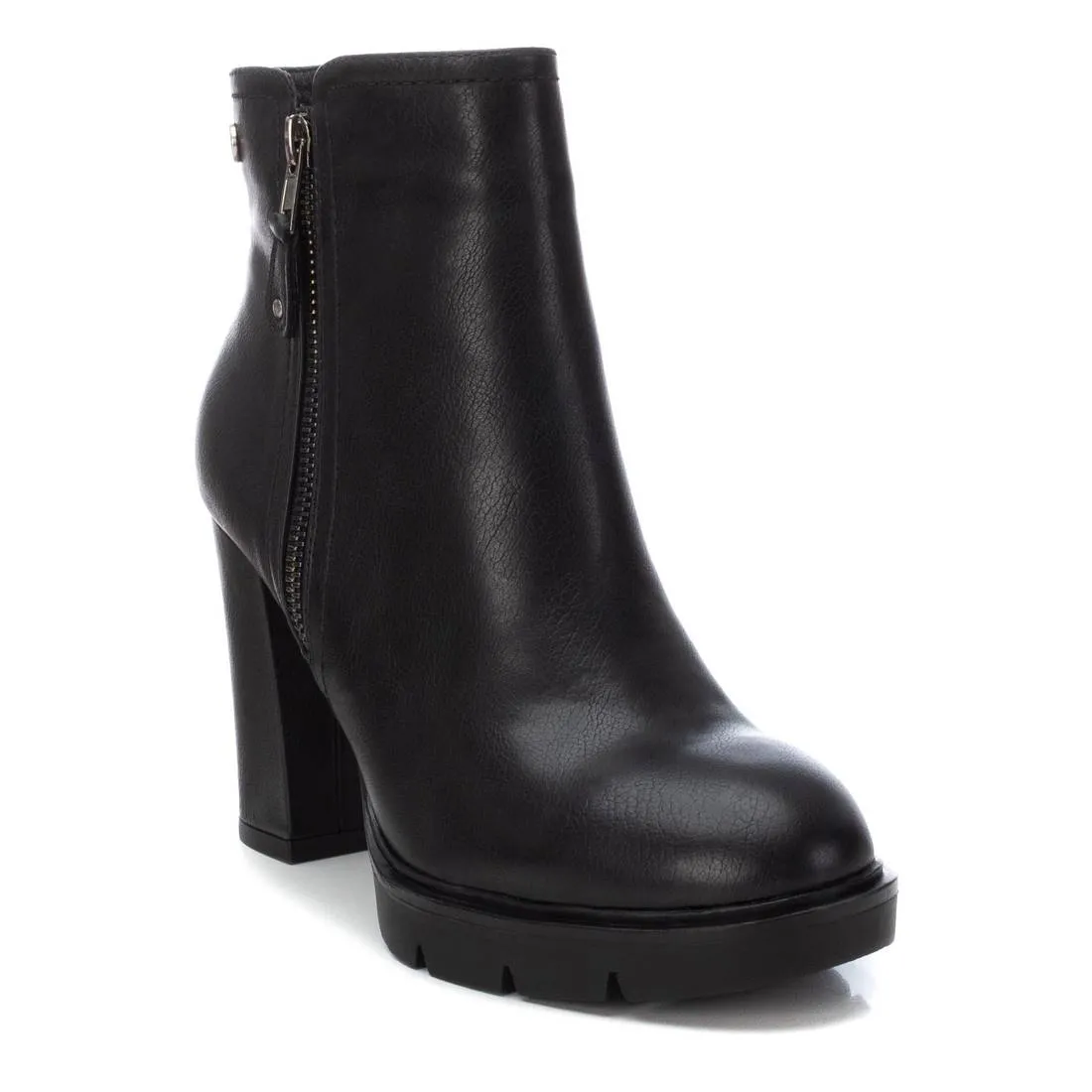 Women's Casual Heeled Booties By XTI 142987