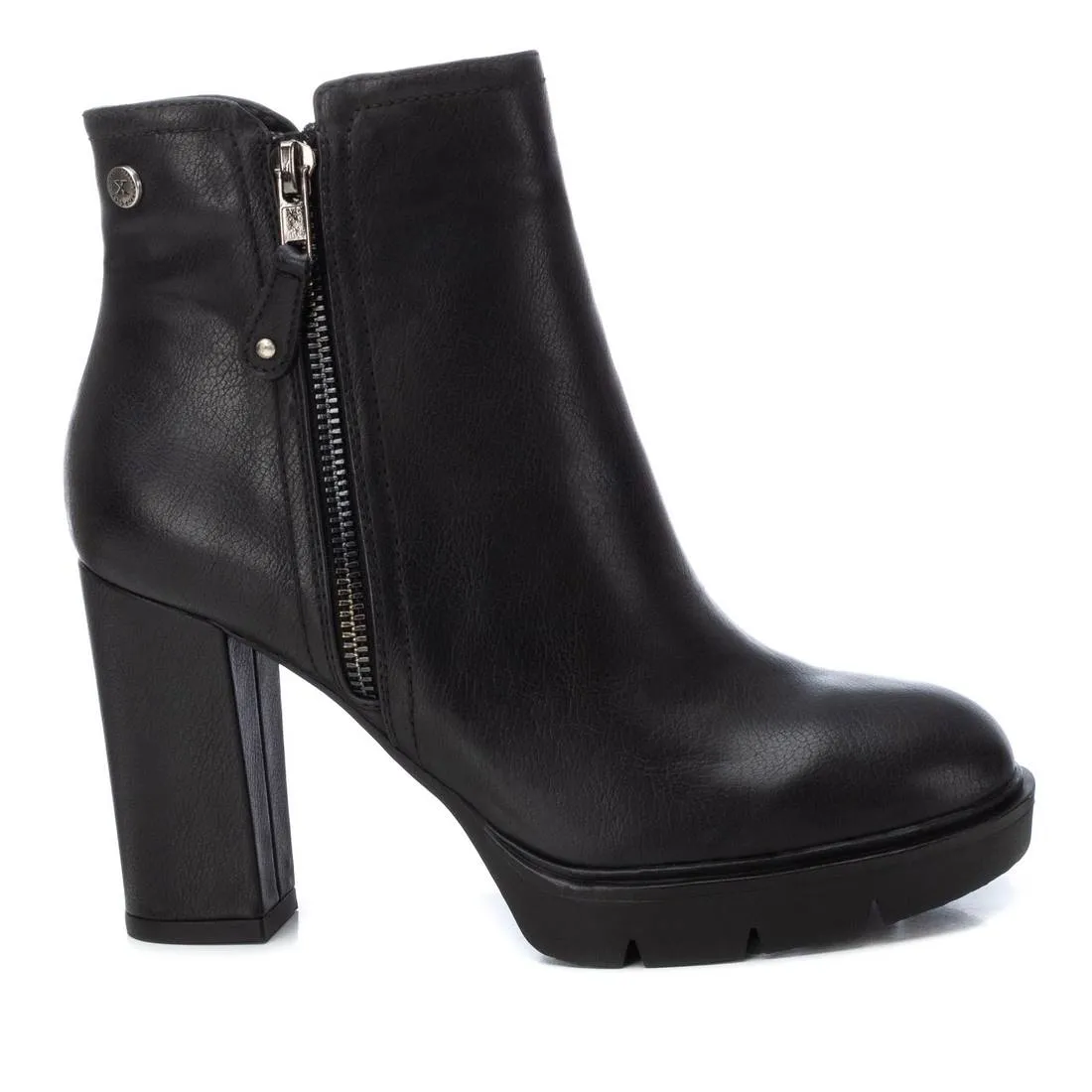 Women's Casual Heeled Booties By XTI 142987