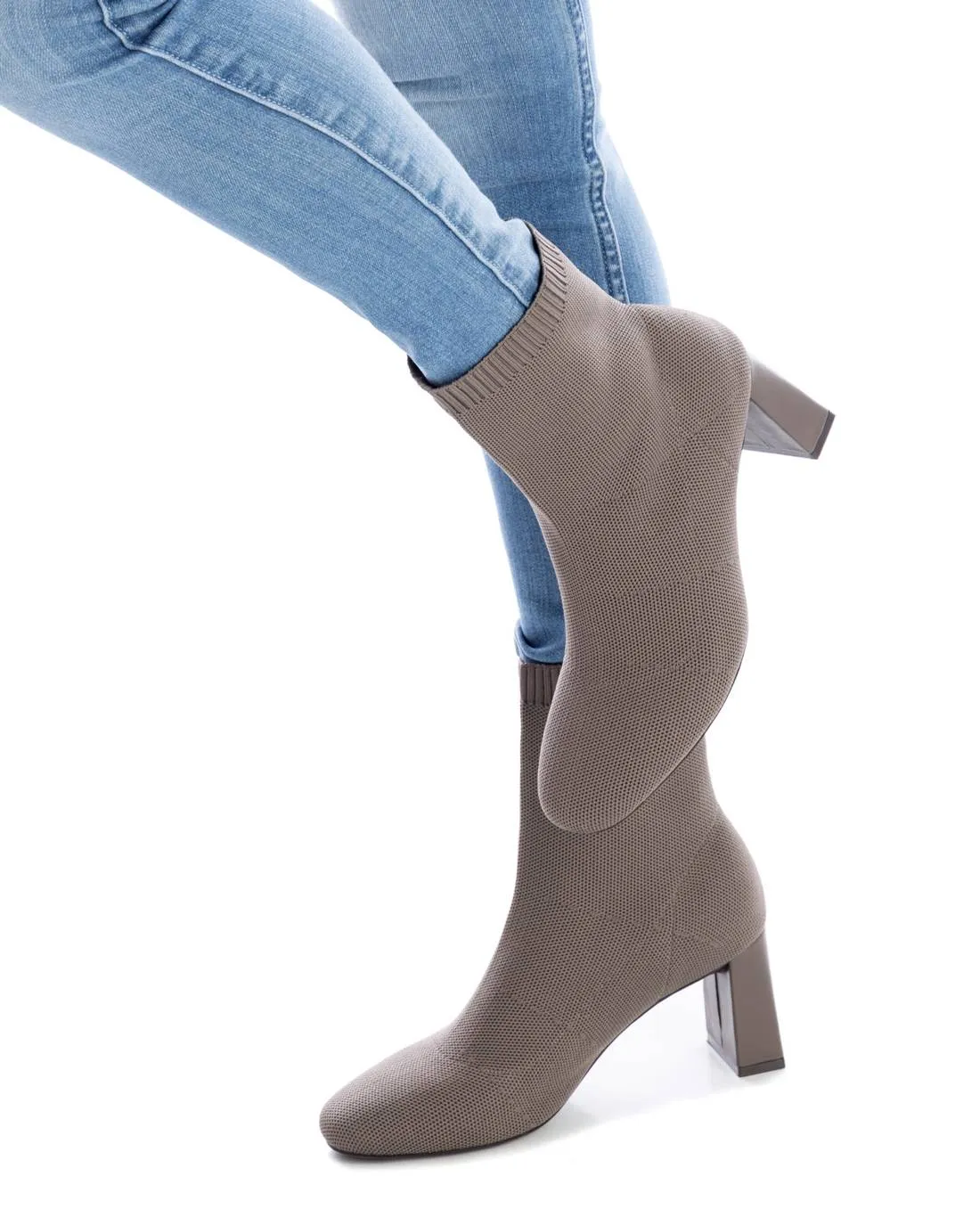 Women's Dress Booties By XTI 140394