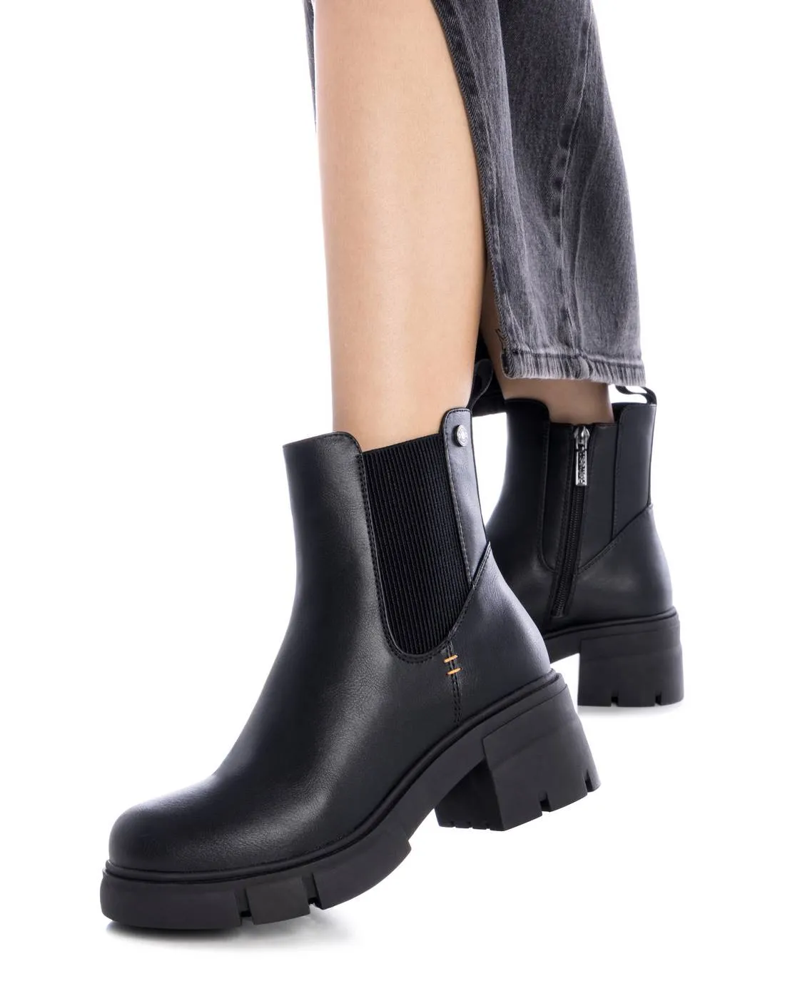 XTI Women's Chelsea Booties By XTI, 172375
